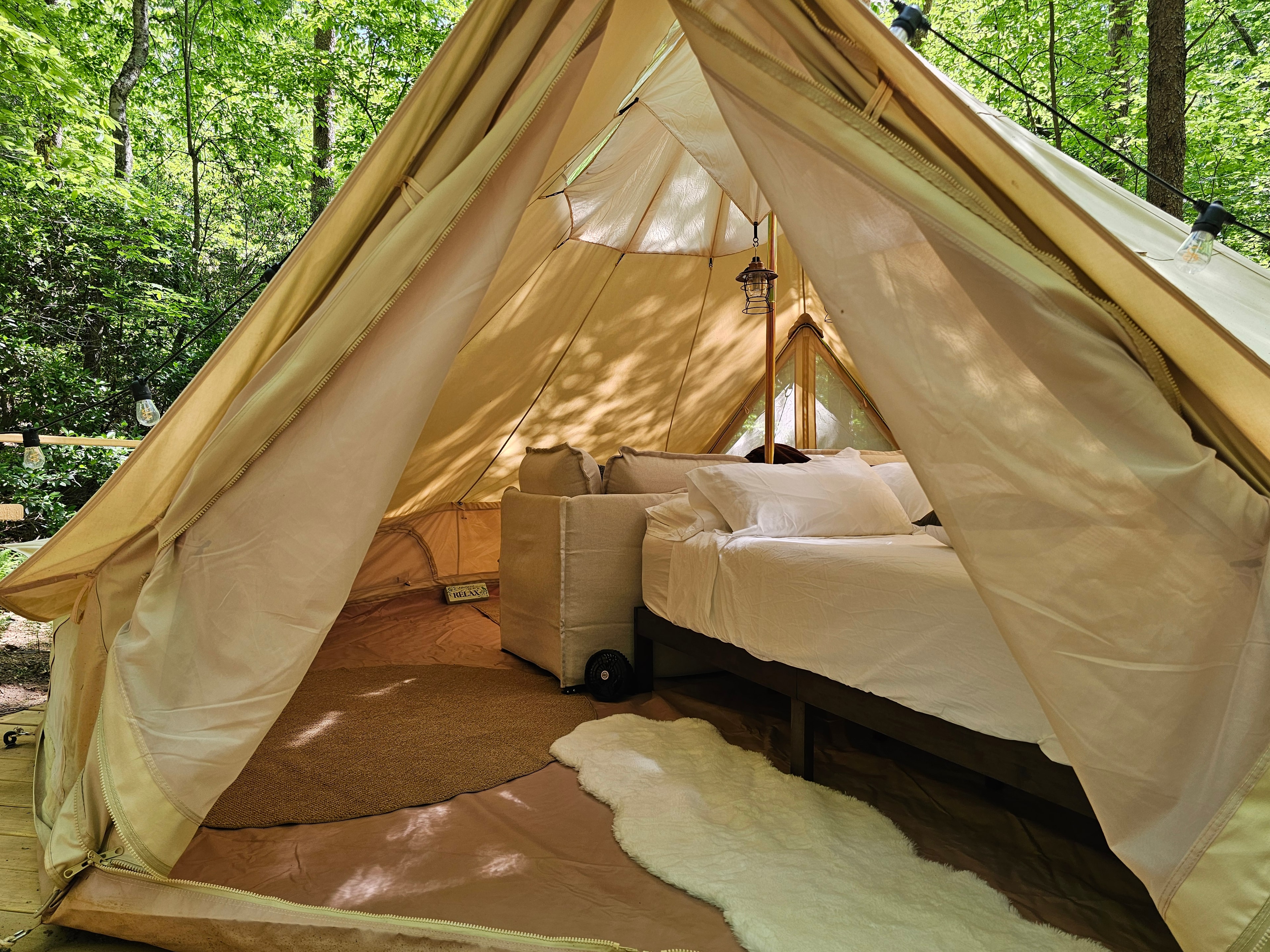 Whisper Hollar bedroom interior